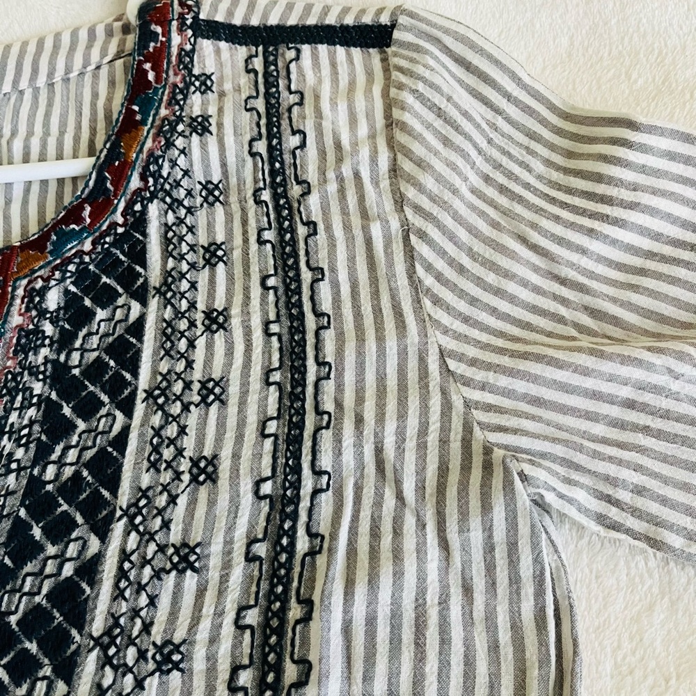 Johnny Was Striped Tunic with Navy & Rust Embroidery - Picture 4 of 10